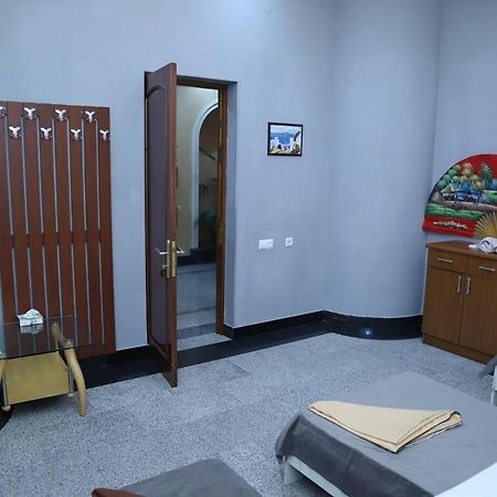 Joy Hotel Apartament エレバン エクステリア 写真