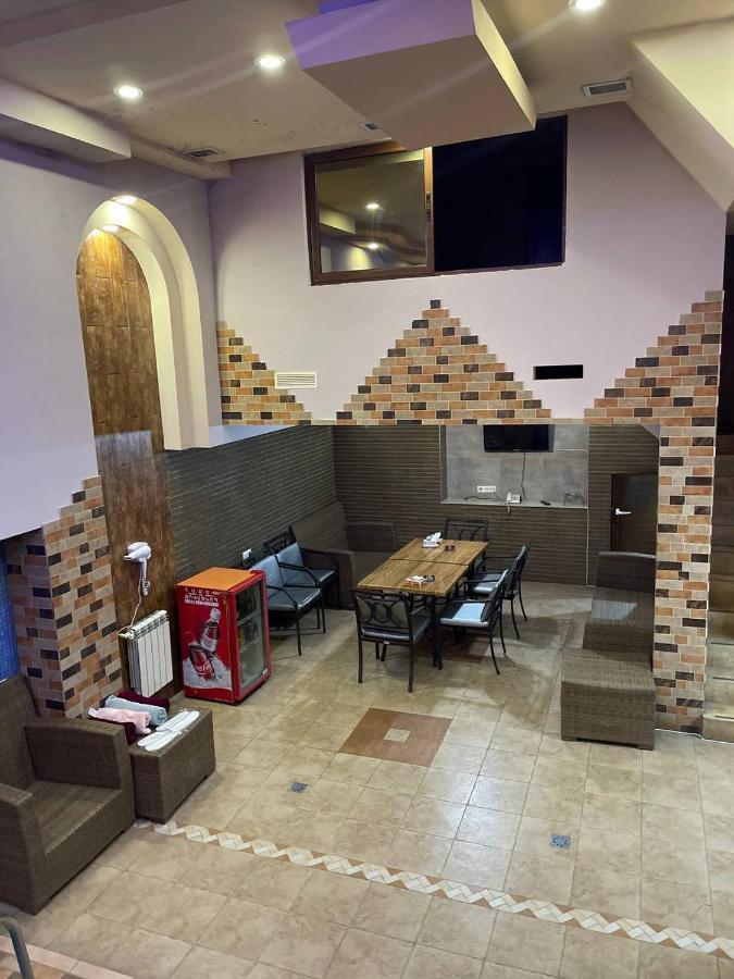 Joy Hotel Apartament エレバン エクステリア 写真