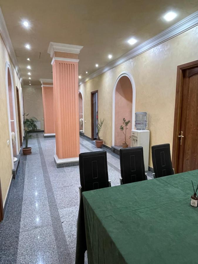 Joy Hotel Apartament エレバン エクステリア 写真