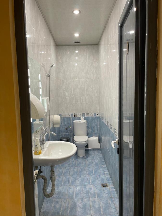 Joy Hotel Apartament エレバン エクステリア 写真