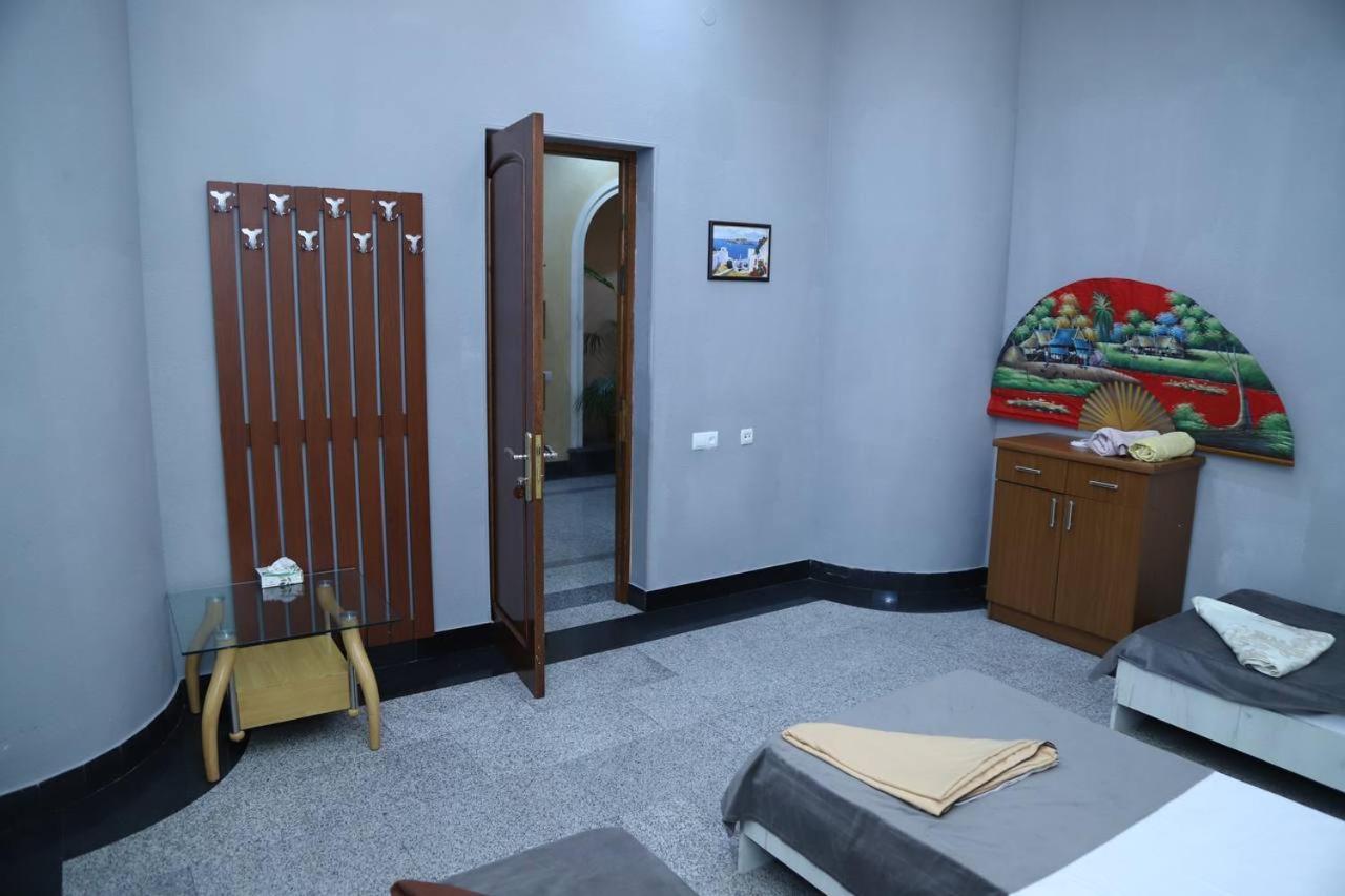 Joy Hotel Apartament エレバン エクステリア 写真