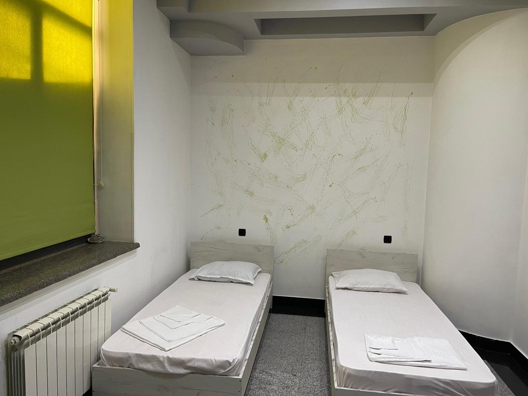 Joy Hotel Apartament エレバン エクステリア 写真