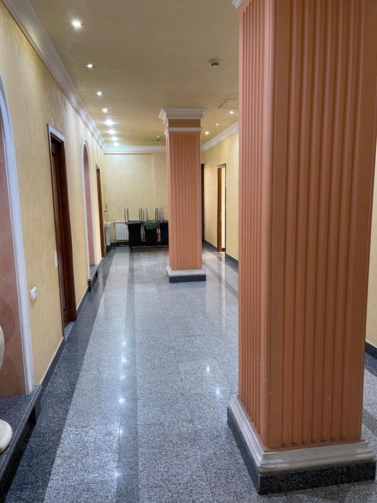 Joy Hotel Apartament エレバン エクステリア 写真